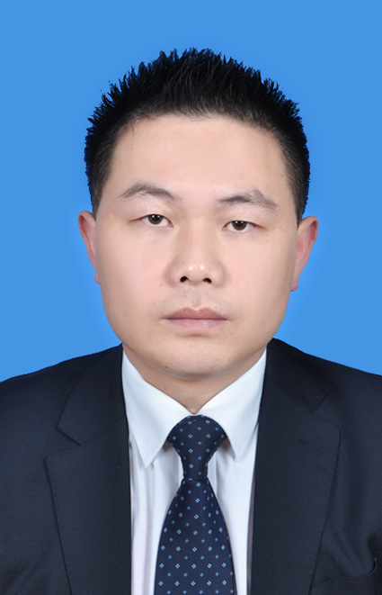   潘军律师,2006年7月毕业于贵州