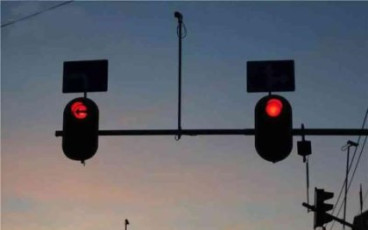 开车闯红灯了怎么办