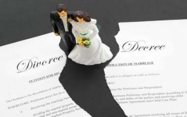 离婚财产纠纷的解决办法